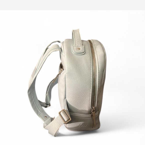 Matt & Nat Mini Backpack - Picture 3 of 7